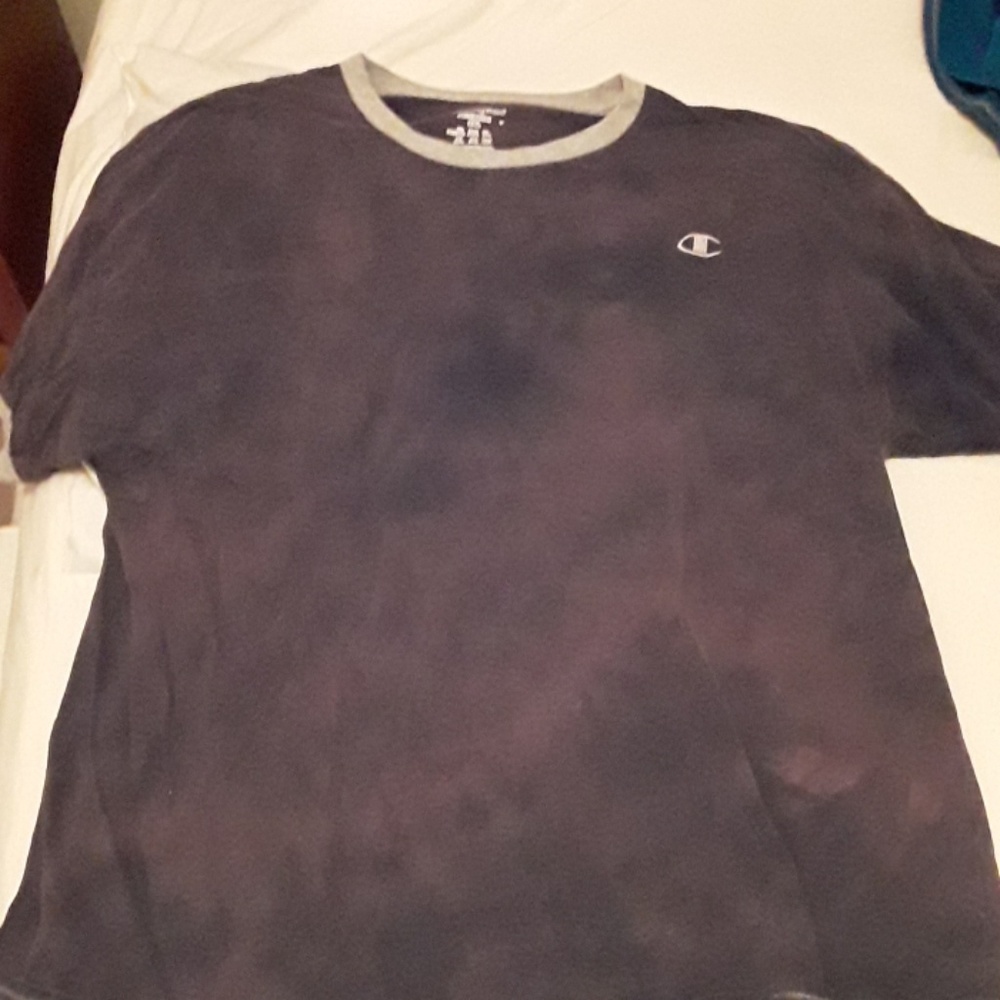 Vintage Champion Shirt from the 90's